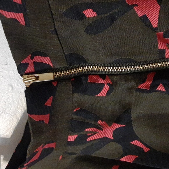 Banana Republic Dark Green And Red Jigsaw Pleated Mini Skirt Womens Size 4 - Picture 3 of 10